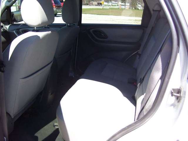 2006 Ford Escape AWD XLT 4dr SUV w/3.0L